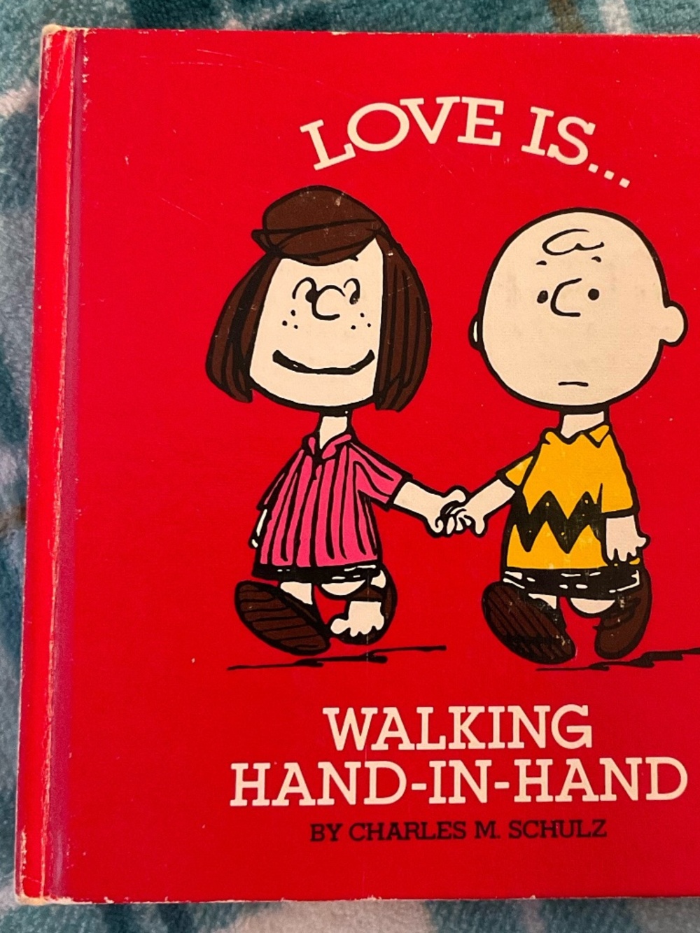 VTG-1965 love is walking hand-in-hand hardcover Charles M Schulz